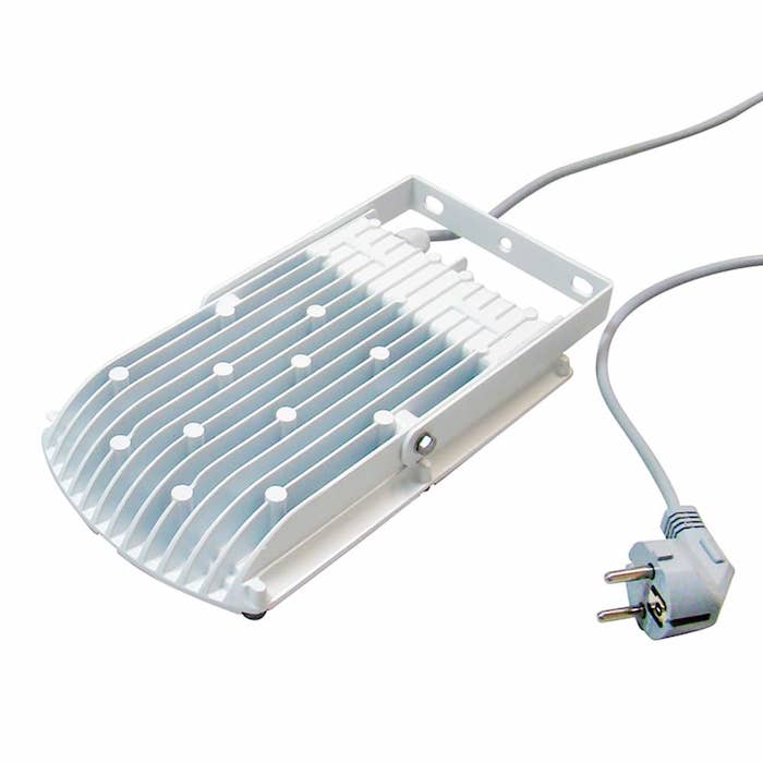 Passive Kühlung und Schuko Stecker
