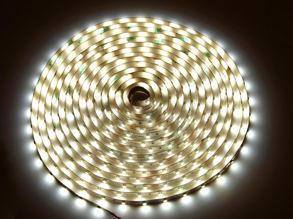helles 60W LED Stripe Lichtband 6300 Lumen