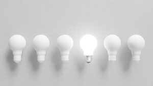 Vergleich der hellsten LED Glühbirne E27 nach Lumen, Watt und Effizienz